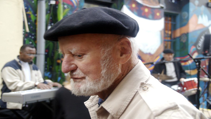 Lawrence Ferlinghetti, poet and veteran for peace