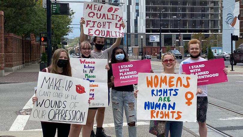 Women say “hell no” to Texas anti-abortion law
