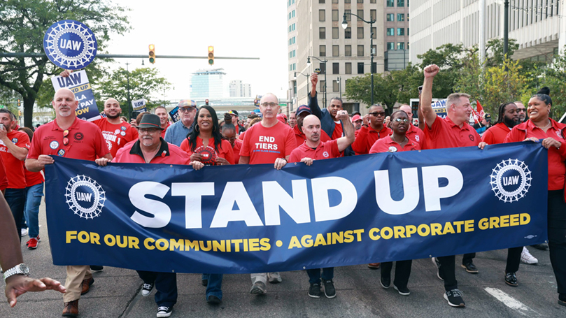 Show solidarity with striking auto workers